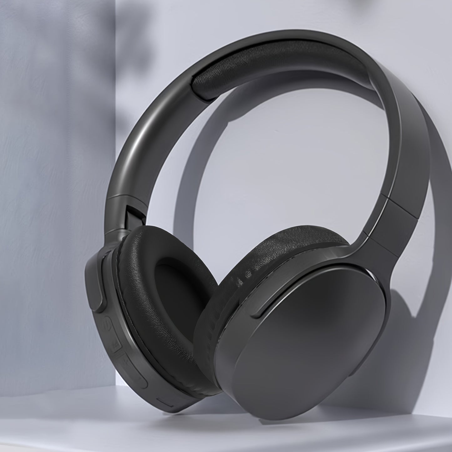 Cuffie wireless over-ear GENAI P2961 - 20 ore di riproduzione, comode e pieghevoli, connettività wireless, microfono con cancellazione del rumore, custodia di ricarica USB, ideali per viaggi, casa, ufficio - design bianco elegante