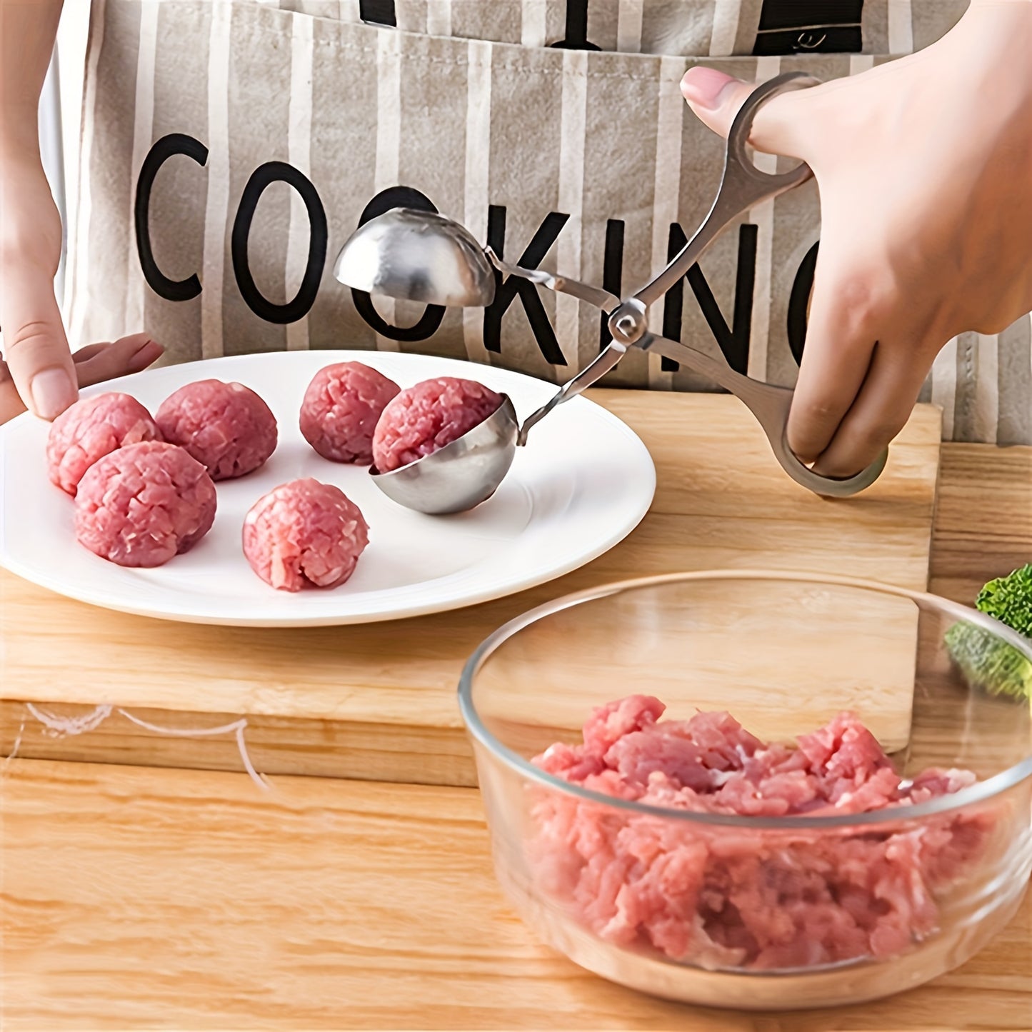 Macchina per polpette in acciaio inox Easy-Squeeze - Gadget da cucina antiaderente e resistente per polpette perfette e altro ancora