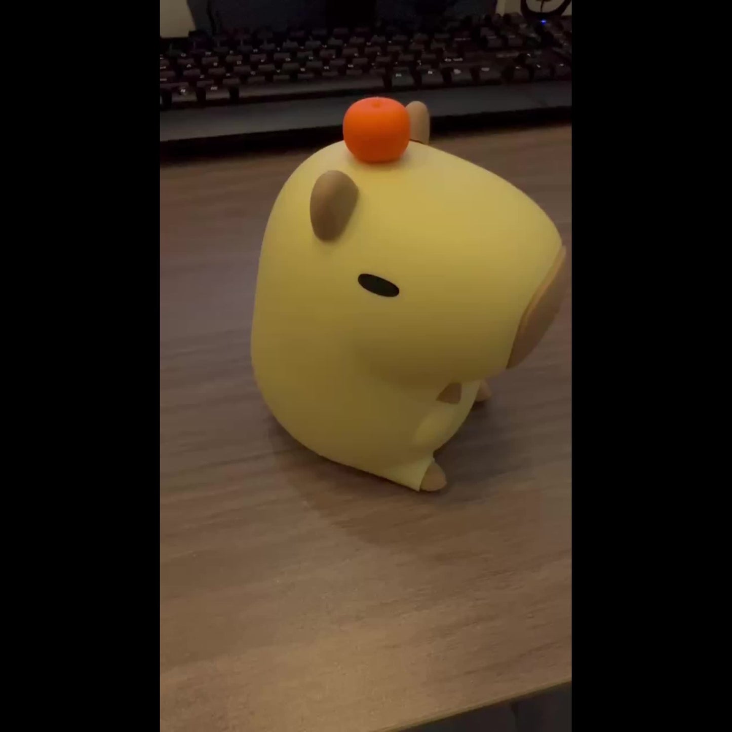 Adorabile luce notturna a forma di capibara: ricarica USB, luce LED, 36 V o inferiore, senza parti elettroniche, paralume in silicone