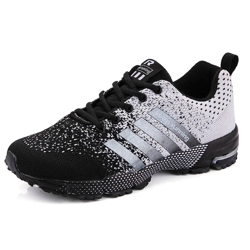 Nuove scarpe sportive casual traspiranti da uomo e da donna con superficie in rete volante, primavera estate, piatte, vulcanizzate, per coppia, taglia grande 48