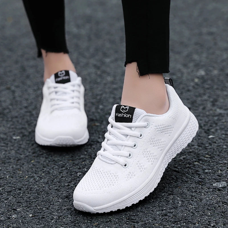 Scarpe sportive da donna, scarpe da ginnastica con plateau alla moda, scarpe da corsa basse primaverili ed invernali per donna