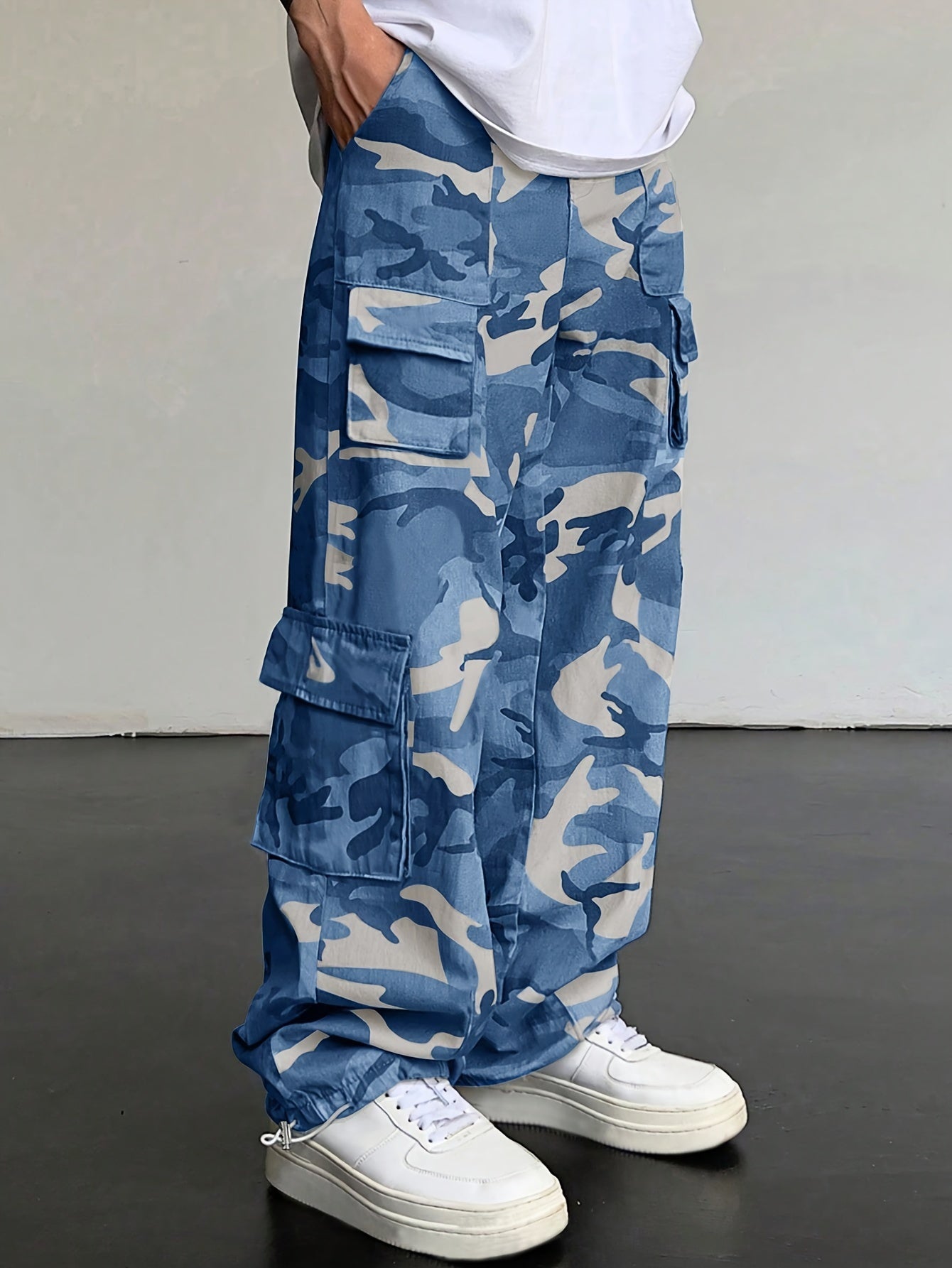 Pantaloni cargo mimetici da uomo con tasche con patta - Vestibilità ampia ed elegante per escursionismo, campeggio e streetwear, poliestere resistente