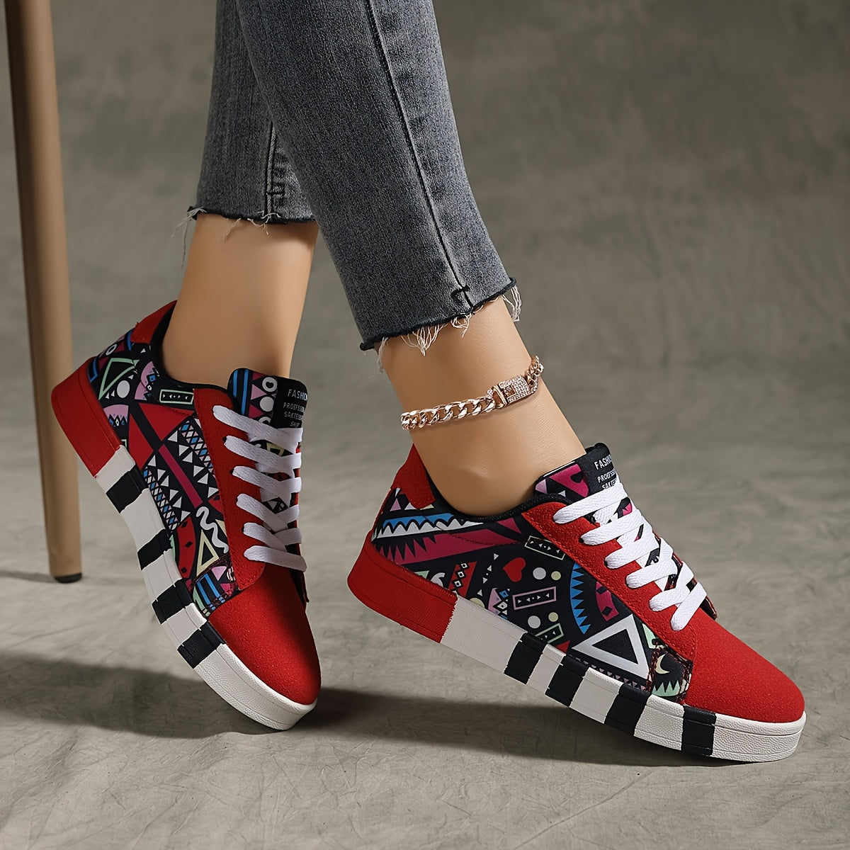 Graphic Pattern Lightweight Breathable Skate Shoes, Casual Versatile Wear Resistance Non Slip Walking Shoes Outdoor Sneakers For Women & Men