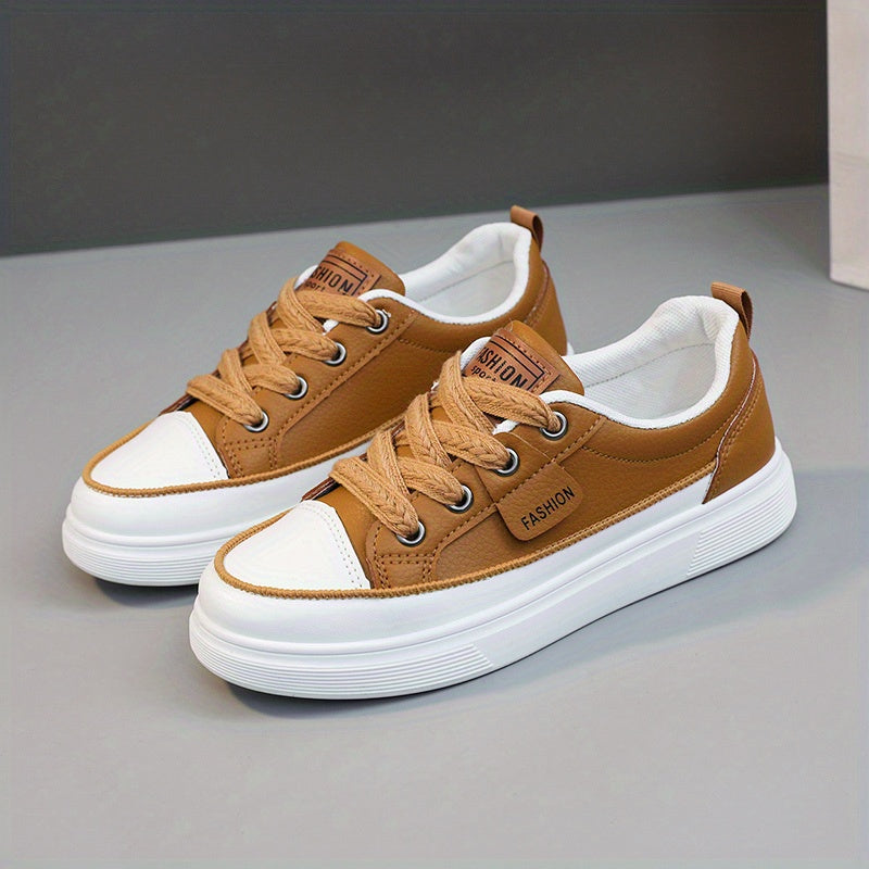 Sneakers basse casual da donna - Leggere, con lacci, design basso in bianco, oro e nero con suola in gomma, calzature alla moda per tutte le stagioni, scarpe carine