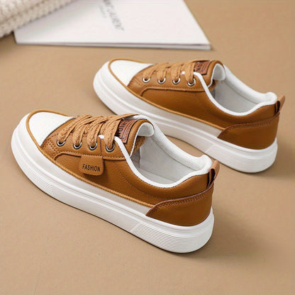 Sneakers basse casual da donna - Leggere, con lacci, design basso in bianco, oro e nero con suola in gomma, calzature alla moda per tutte le stagioni, scarpe carine