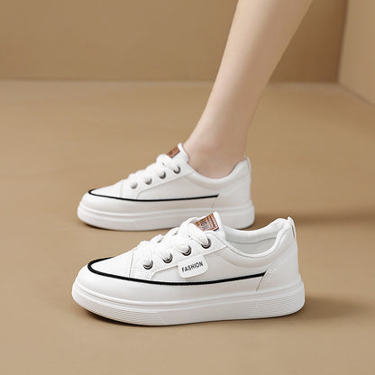 Sneakers basse casual da donna - Leggere, con lacci, design basso in bianco, oro e nero con suola in gomma, calzature alla moda per tutte le stagioni, scarpe carine