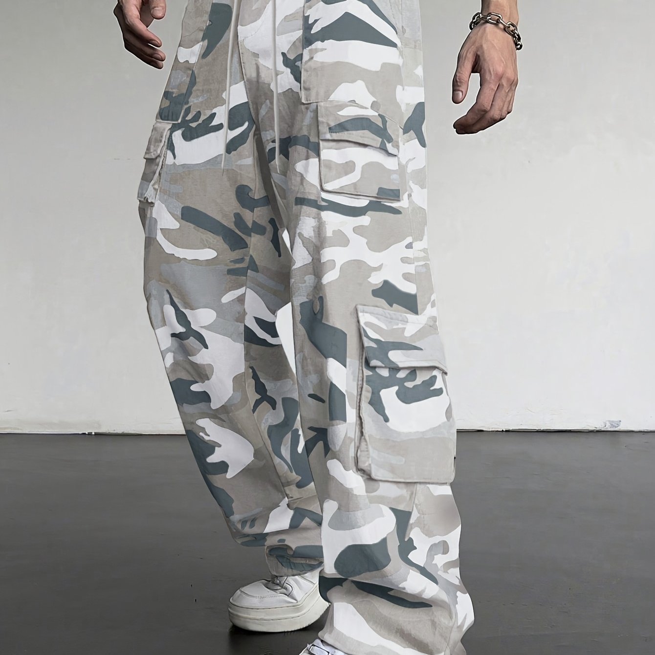 Pantaloni cargo mimetici da uomo con tasche con patta - Vestibilità ampia ed elegante per escursionismo, campeggio e streetwear, poliestere resistente