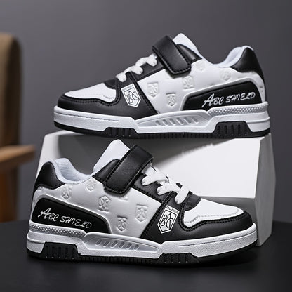 Scarpe da skate riflettenti alla moda per bambini, comode scarpe da ginnastica casual antiscivolo a blocchi di colore per attività all'aperto per bambini