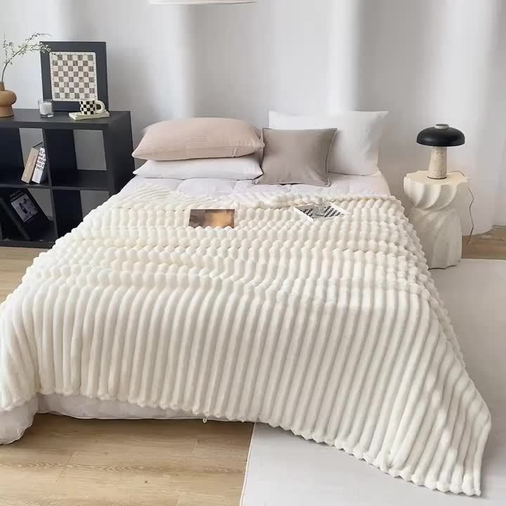 Coperta in pile con coulisse - Morbida, calda e soffice, motivo in pelliccia di coniglio finta, perfetta per fare un pisolino, in ufficio, in campeggio o sul divano, versatile coperta regalo per tutte le stagioni | Coperta in pile di peluche | Morbida