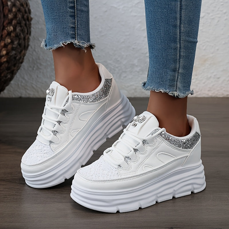 Sneakers da donna beige con dettagli glitterati - Altezza aumentata di 6 cm, suola in PVC resistente, scarpe da skate casual con lacci, tomaia in pelle sintetica di alta qualità, comode per un abbigliamento casual