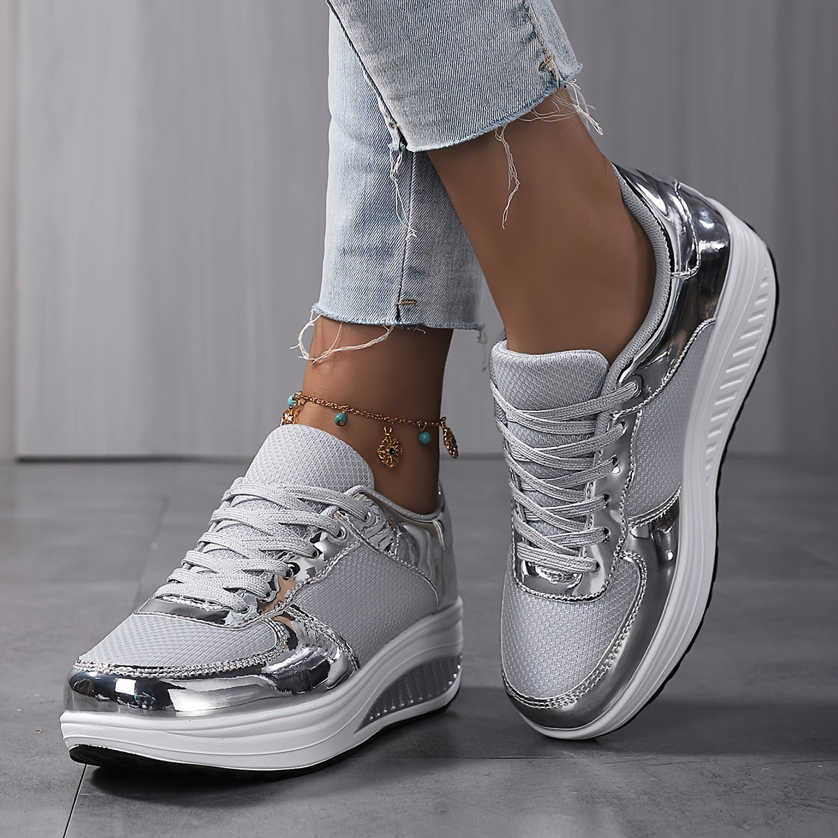 Sneakers da donna con plateau in rete traspirante, scarpe casual con lacci e suola bassa, comode
