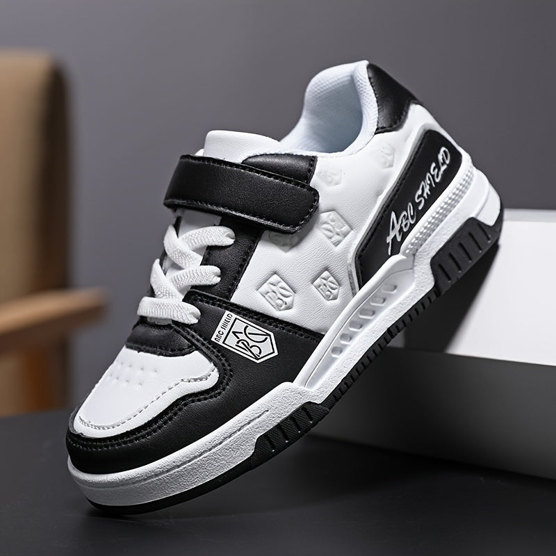 Scarpe da skate riflettenti alla moda per bambini, comode scarpe da ginnastica casual antiscivolo a blocchi di colore per attività all'aperto per bambini