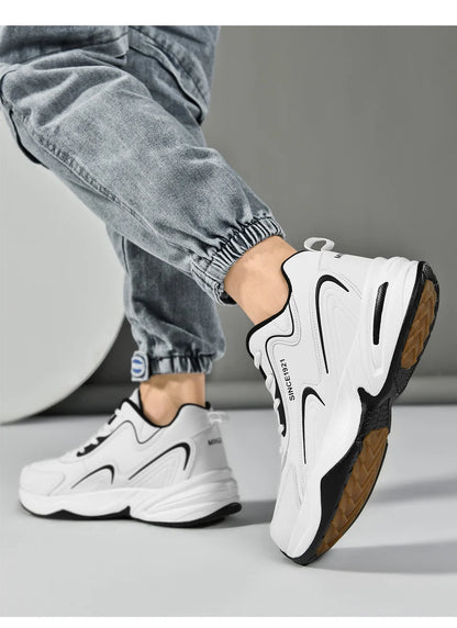 Scarpe da corsa sportive da uomo Scarpe da ginnastica casual morbide da passeggio all'aperto Sneaker in pelle di design di moda Tennis da uomo impermeabile Masculina