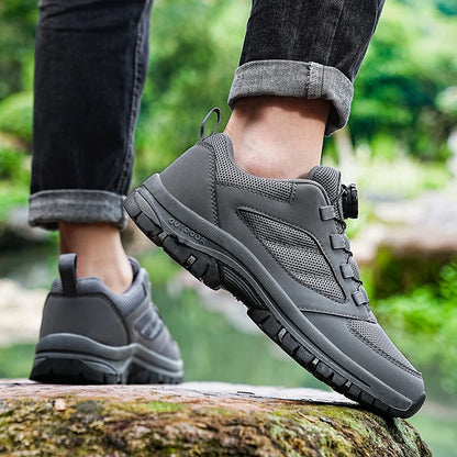 Scarpe da ginnastica da uomo Stivali da trekking eleganti con fibbia rotante Tinta unita Scarpe sportive comode antiscivolo Scarpe da uomo taglie forti in pelle