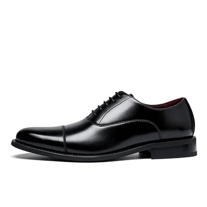 Scarpe eleganti da uomo in vera pelle Scarpe formali da uomo d'affari sociali Derby da matrimonio per uomo Mocassini Oxford italiani di lusso Scarpe eleganti da uomo