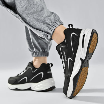 Scarpe da corsa sportive da uomo Scarpe da ginnastica casual morbide da passeggio all'aperto Sneaker in pelle di design di moda Tennis da uomo impermeabile Masculina