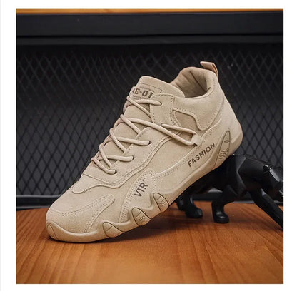 2025 nuove scarpe da uomo scarpe da lavoro antiscivolo traspiranti per sneakers moda maschile scarpe da ginnastica da skateboard per appartamenti da passeggio all'aperto