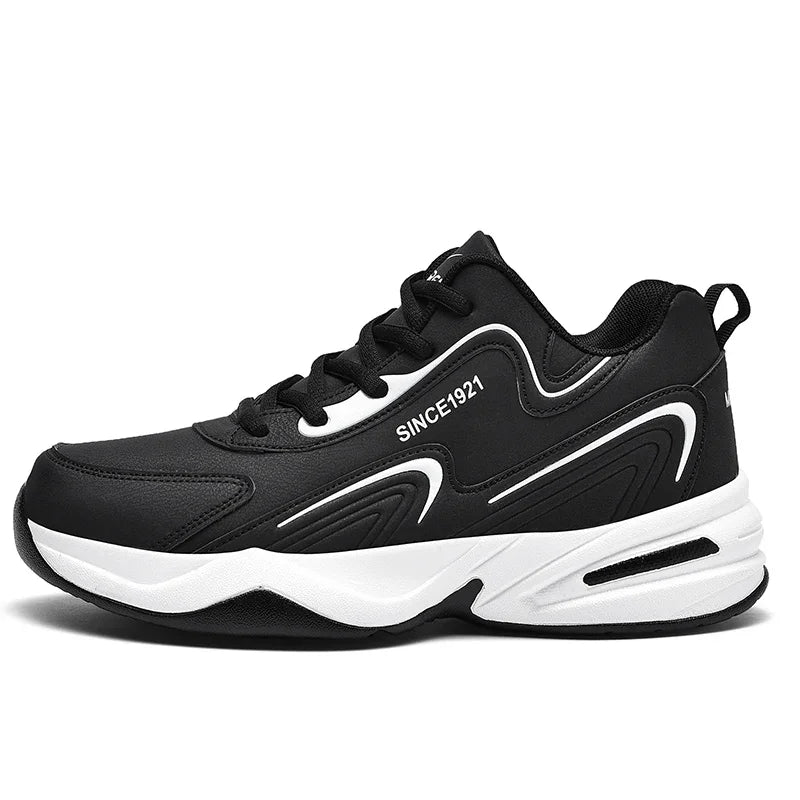Scarpe da corsa sportive da uomo Scarpe da ginnastica casual morbide da passeggio all'aperto Sneaker in pelle di design di moda Tennis da uomo impermeabile Masculina