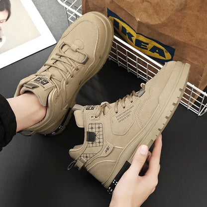 Scarpe Casual in pelle da uomo primavera traspirante spessore scarpe sportive studente moda High Top Skateboard scarpa stivaletto