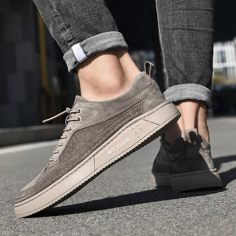 Scarpe da uomo moda Mocassini in vera pelle Traspirante Autunno stringate comode scarpe casual Scarpe da ginnastica da uomo all'aperto