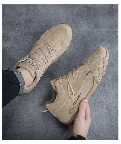 2025 nuove scarpe da uomo scarpe da lavoro antiscivolo traspiranti per sneakers moda maschile scarpe da ginnastica da skateboard per appartamenti da passeggio all'aperto