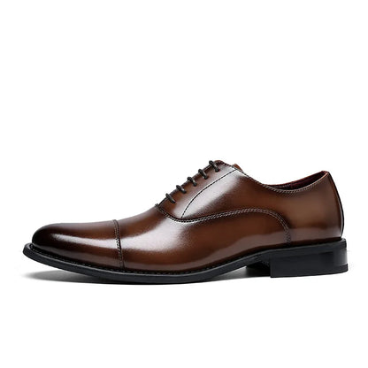 Scarpe eleganti da uomo in vera pelle Scarpe formali da uomo d'affari sociali Derby da matrimonio per uomo Mocassini Oxford italiani di lusso Scarpe eleganti da uomo