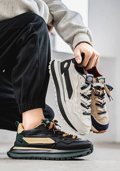 2025 Scarpe da ginnastica casual da uomo Scarpe con plateau traspiranti che aumentano l'altezza Nuove scarpe da corsa antiscivolo con suola morbida Scarpe da papà alla moda