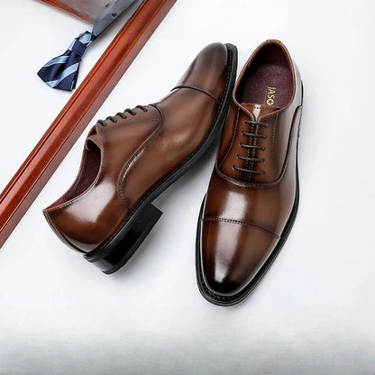 Scarpe eleganti da uomo in vera pelle Scarpe formali da uomo d'affari sociali Derby da matrimonio per uomo Mocassini Oxford italiani di lusso Scarpe eleganti da uomo