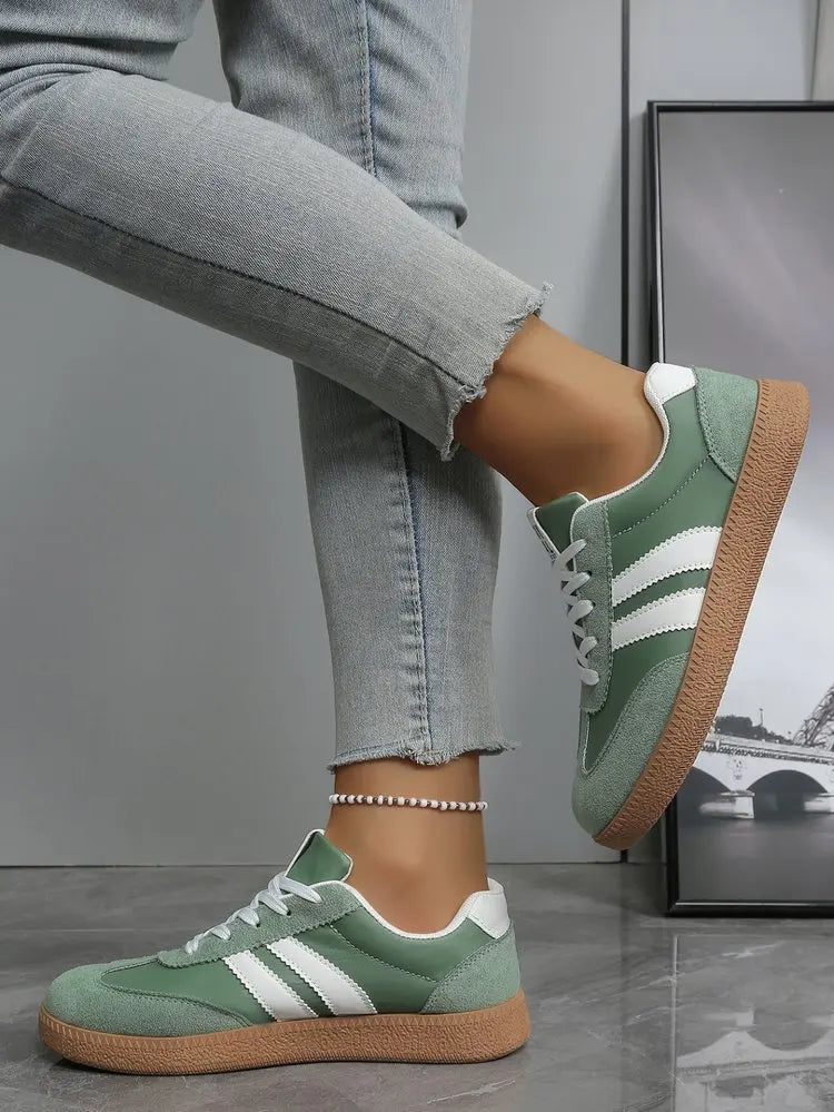 Scarpe da ginnastica comode e leggere da donna Scarpe sportive stringate a righe alla moda Scarpe da ginnastica verdi traspiranti casual da donna Taglie forti