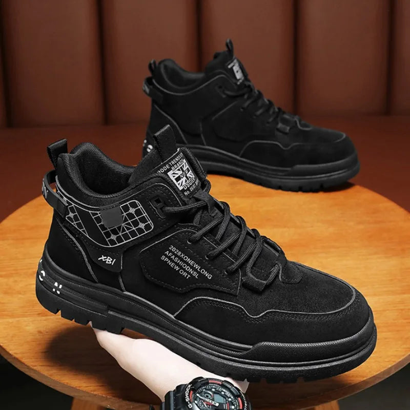 Scarpe Casual in pelle da uomo primavera traspirante spessore scarpe sportive studente moda High Top Skateboard scarpa stivaletto