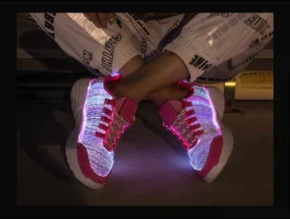 Scarpe da uomo moda LED sneakers illuminate ricarica USB fibra ottica tessuto suola elastica scarpe casual lampeggianti luminose luminose