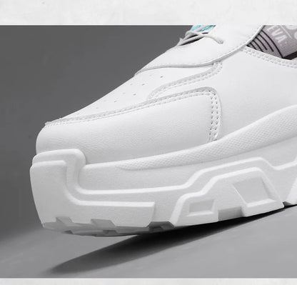 Nuove scarpe da skateboard da uomo Scarpe da ginnastica con piattaforma da viaggio Comode scarpe stringate alla moda Casual 2025 Nuovo autunno Aumento di altezza all'aperto No