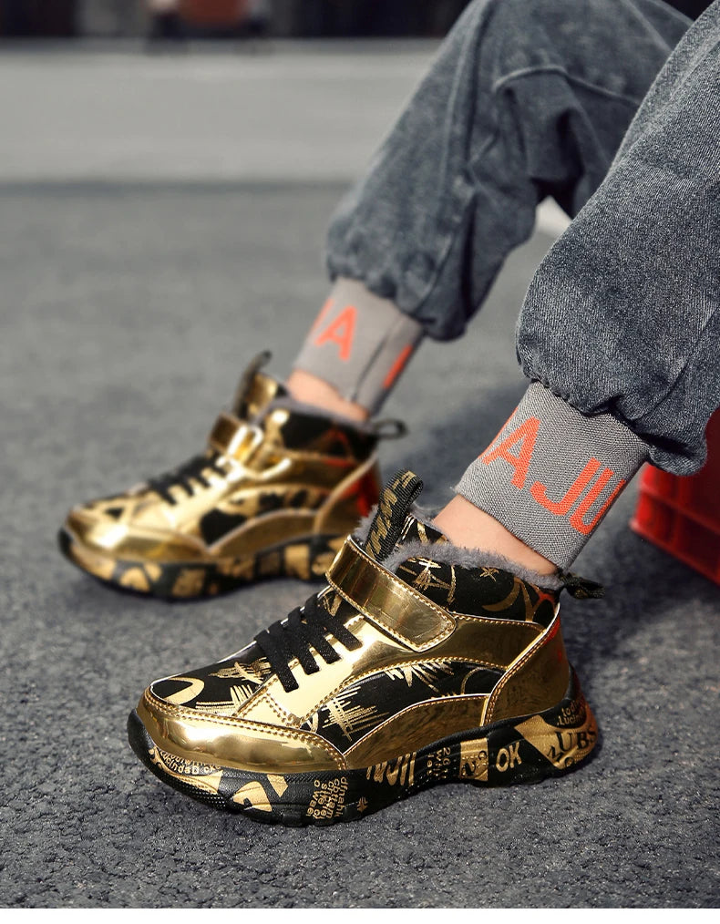 2025 Scarpe invernali per bambini Stivali da ragazza per ragazzo Stivali da neve per bambini in pelle PU resistenti all'acqua Scarpe da ginnastica calde di moda in peluche Scarpe da esterno casual