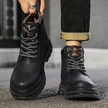 Stivaletti in pelle Scarpe da passeggio alla moda Calzature casual da uomo all'aperto Stivali da neve in peluche invernale Nuove scarpe alte da uomo Trendl