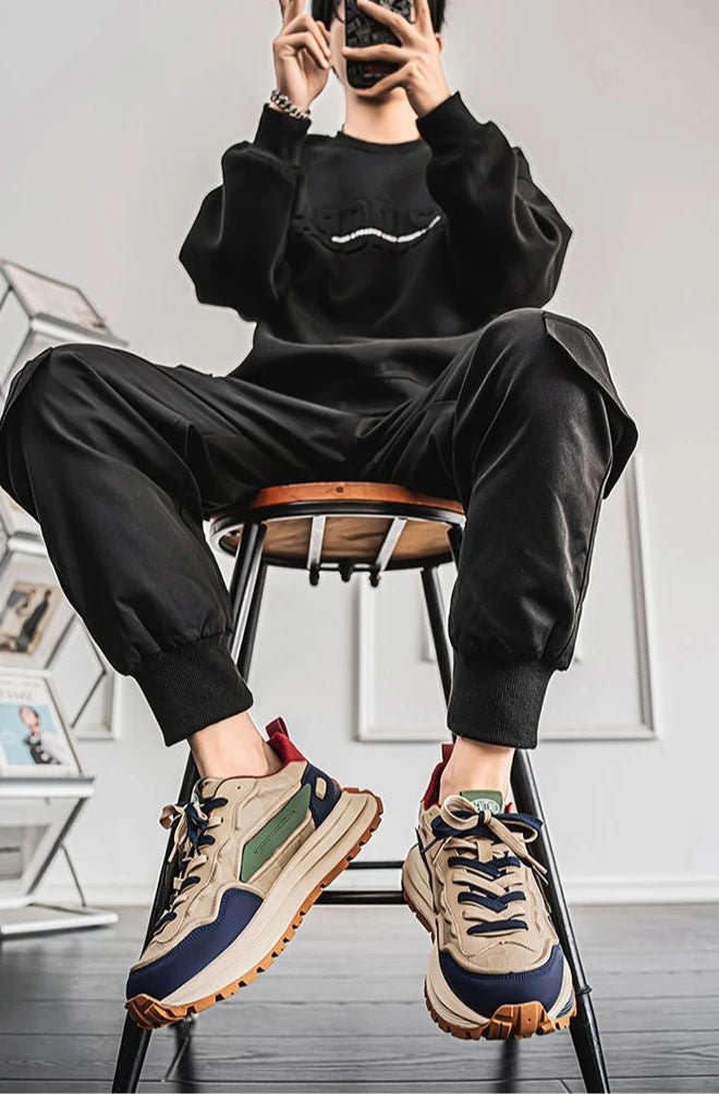 2025 Scarpe da ginnastica casual da uomo Scarpe con plateau traspiranti che aumentano l'altezza Nuove scarpe da corsa antiscivolo con suola morbida Scarpe da papà alla moda