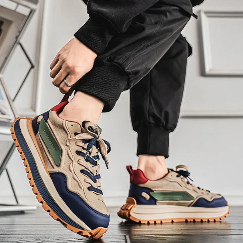 2025 Scarpe da ginnastica casual da uomo Scarpe con plateau traspiranti che aumentano l'altezza Nuove scarpe da corsa antiscivolo con suola morbida Scarpe da papà alla moda