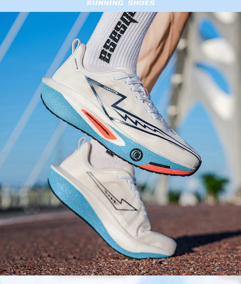 Scarpe da corsa Casual Carbon Board Marathon Uomo Sport Leggero Traspirante Donna Comode Scarpe da ginnastica da palestra per allenamento atletico