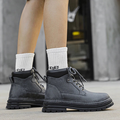 Stivaletti in pelle Scarpe da passeggio alla moda Calzature casual da uomo all'aperto Stivali da neve in peluche invernale Nuove scarpe alte da uomo Trendl