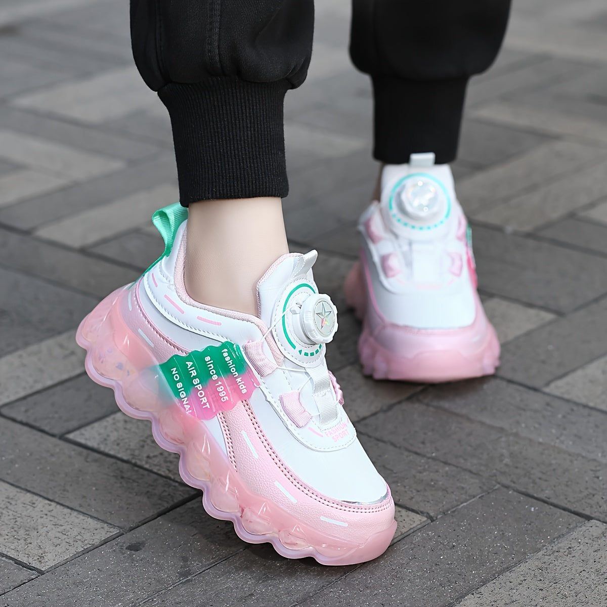 Kids' Preppy Sports Sneakers with Rotating Buckle, Lightweight EVA Sole, Non-Slip PU Upper, Comfortable Fabric Lining, Alphabet Pattern, All-Season Casual Footwear for Outdoor Activities, Training, Hiking - Ideal for Valentin