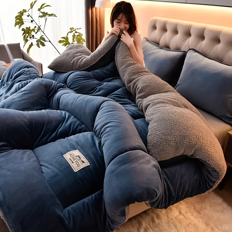 1pc Luxury Thickened Winter Quilt - Soft Light -Friendly Bedding with Quilted Stitching, Machine Washable, Plush Texture for Modern Minimalist Bedroom Decor, Rustic Country Style