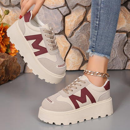 Sneakers casual da donna con lacci - Traspiranti, suola spessa, punta tonda, rivestimento sintetico - Bianche, sneakers alte