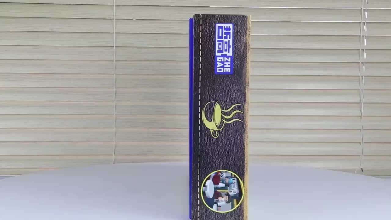 1081pcs Train Cafe House Assembled Toy Ornament, Green Faux Leather Train, City Shop, Street Scene Assembly Toy Model, Creative Retro Construction Set, Halloween/Thanksgiving Day/Christmas gift