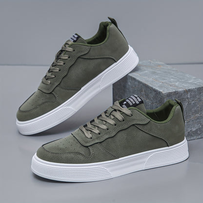 [Comfort quotidiano] Sneakers casual da uomo con lacci - Scarpe da skate basse verde oliva con suola bianca, fodera in tessuto traspirante e suola esterna in PVC resistente per un comfort che dura tutto il giorno