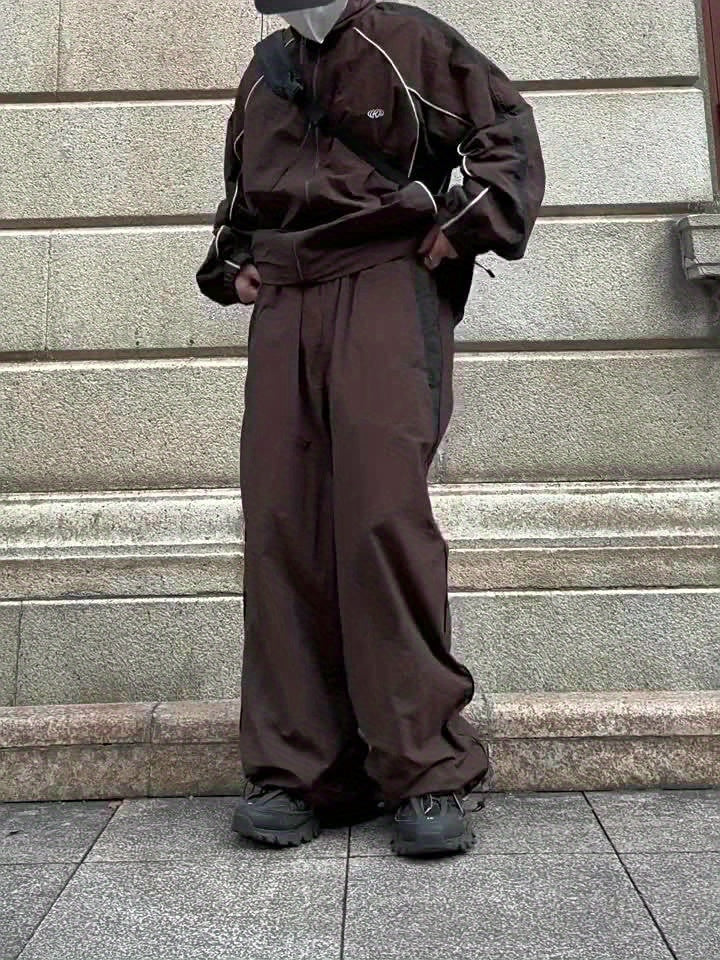 Stylish Retro Wide Leg Sweatpants - Mid Waist, Drawstring, Loose Fit, Baggy, Casual, Sporty, Y2k Inspired Women Clothes for Relaxed Daily Wear