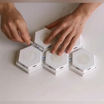 Confezione da 6 luci da parete a LED esagonali con controllo touch, lampada bianca neutra con luce notturna touch, facile da usare e a risparmio energetico