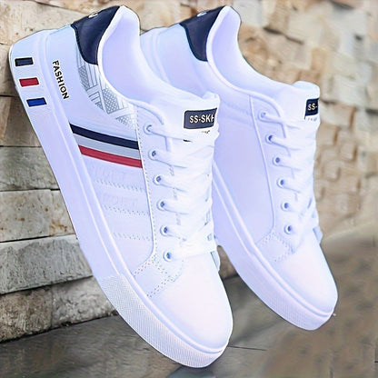 Scarpe da skateboard basse alla moda da uomo taglie forti, comode scarpe casual antiscivolo con lacci e traspiranti per attività all'aperto da uomo