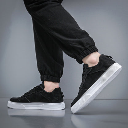[Comfort quotidiano] Sneakers casual da uomo con lacci - Scarpe da skate basse verde oliva con suola bianca, fodera in tessuto traspirante e suola esterna in PVC resistente per un comfort che dura tutto il giorno