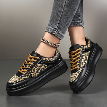 Sneakers da donna con stampa leopardata chic: scarpe casual leggere e comode con lacci e suola in EVA morbida per tutte le stagioni
